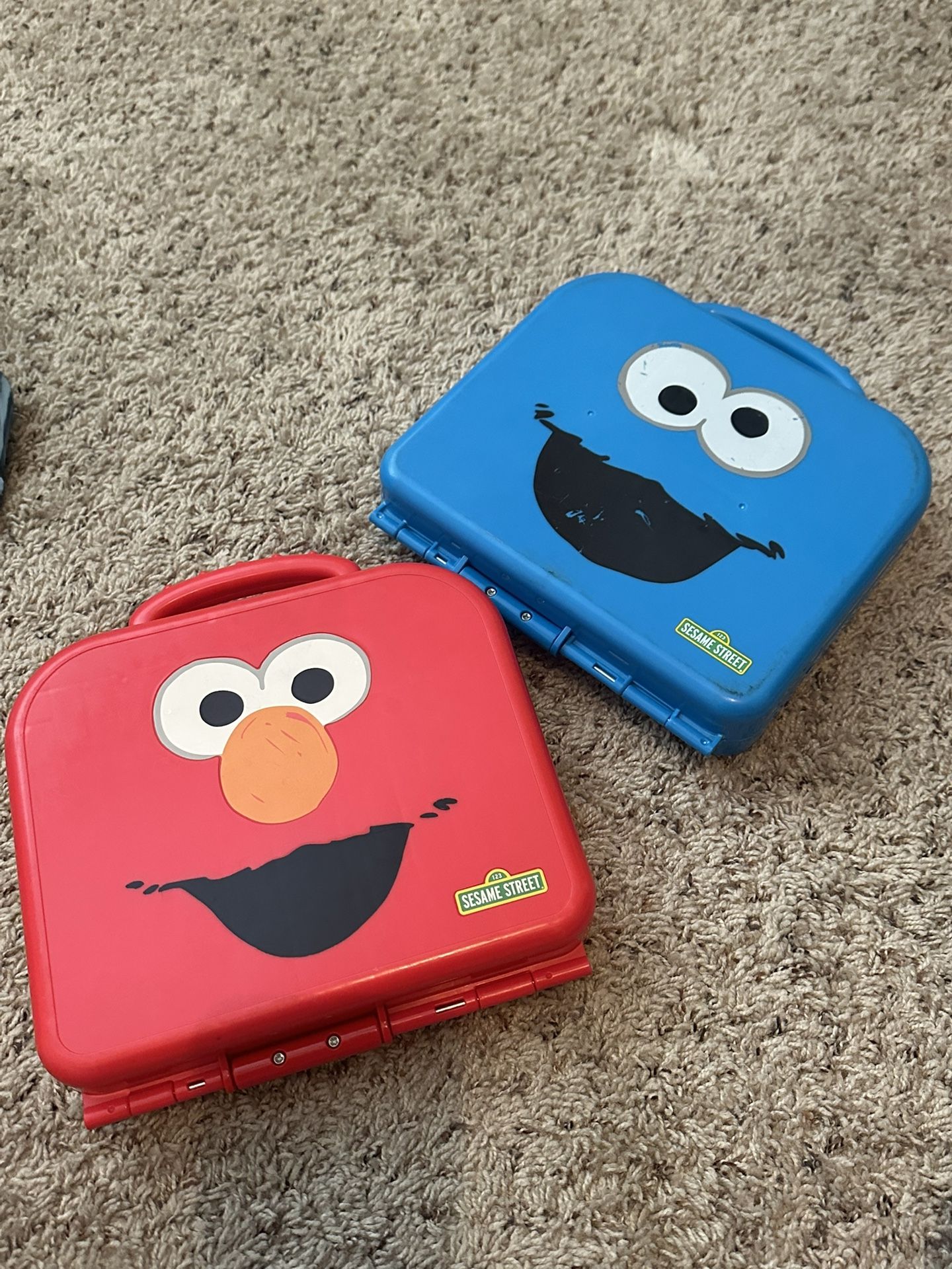 Elmo And Cookie Monster Travel Toy