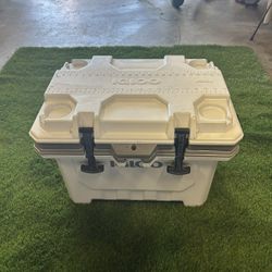 Igloo IMX 24 qt Cooler 