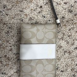 Coach hand wallet 