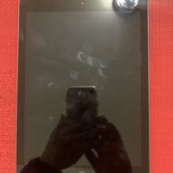 Apple iPad 6th Generation 32GB Unlocked Like New!