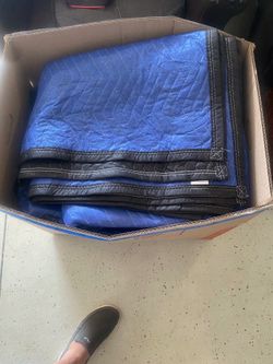 Furniture moving Blankets