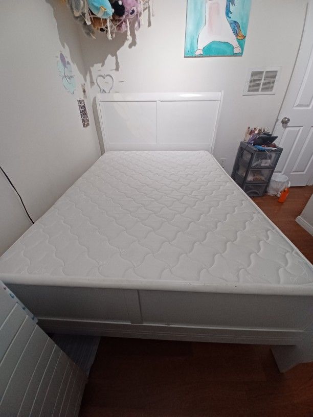 Full Kids Bed With Mattress