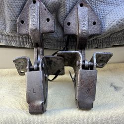 1947-50 Chevy Suburban Clamshell Hinges 