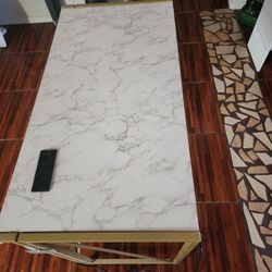 Vanity / Desk  With Matching  Mirror 
