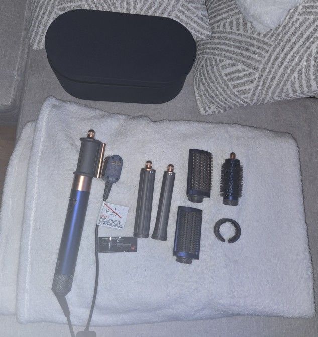 
Dyson Airwrap™ multi-styler and dryer Straight+Wavy (Prussian Blue/Rich Copper)