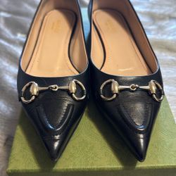 Gucci Pointed Toe Flats EU 37
