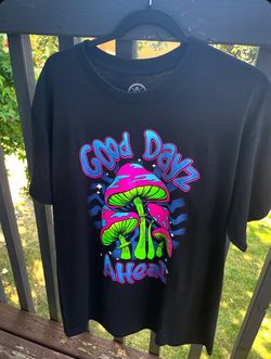 Good Days Ahead New With Tags Shirt
