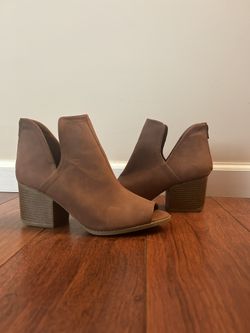 J. Adams Tabs Western Booties (Size 9)