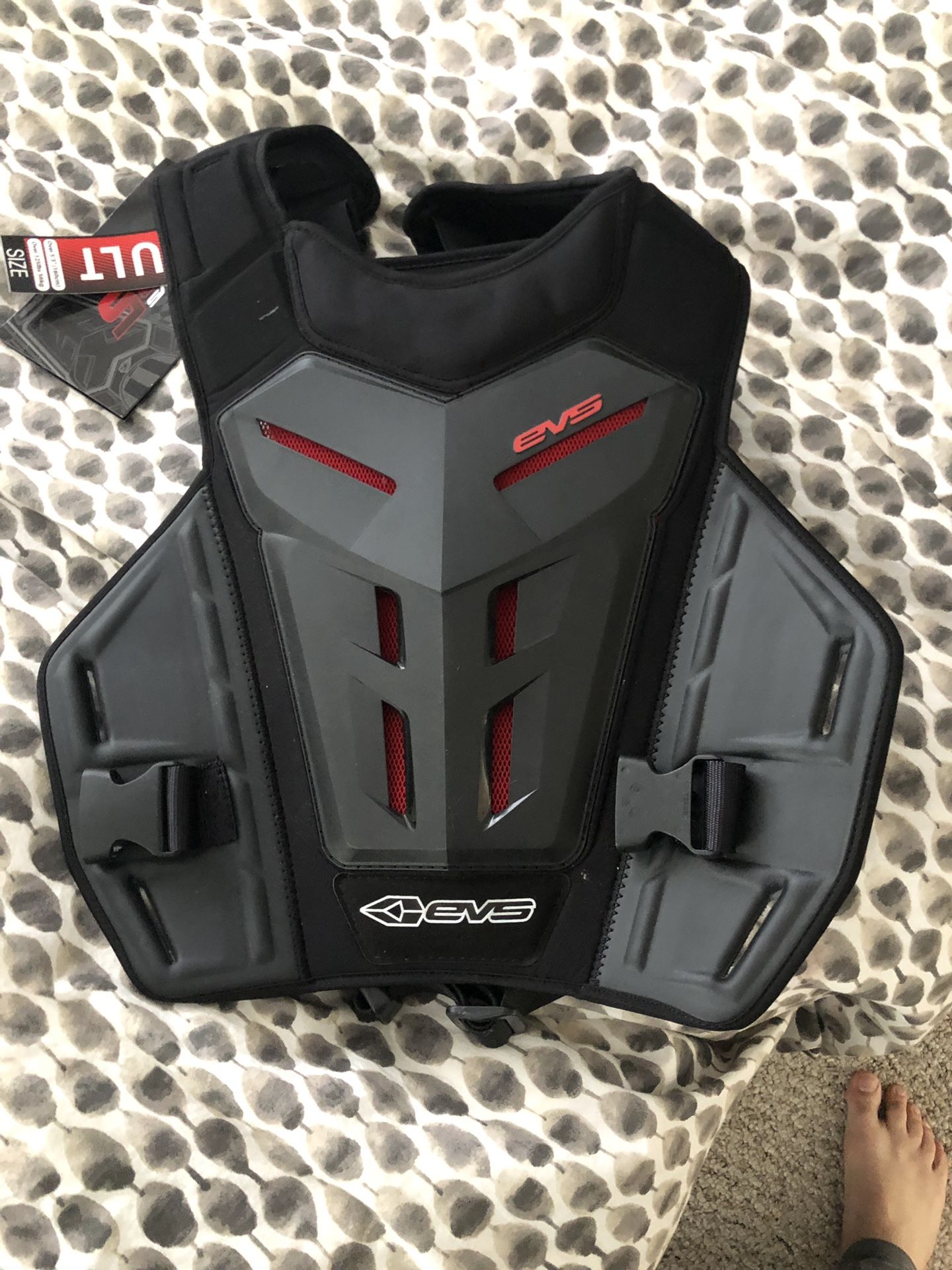 Brand new Evs chest protector size large