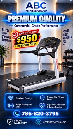 Life Fitness CLST Integrity Treadmill