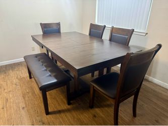 Dinning Room Table