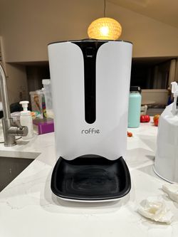 Roffie automatic feeder