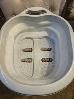 Foot Spa Collapsibe Built In Massaging Rollers