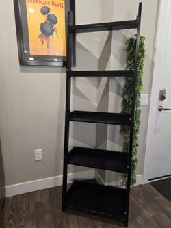 Black 5-Tier Leaning Ladder Bookshelf