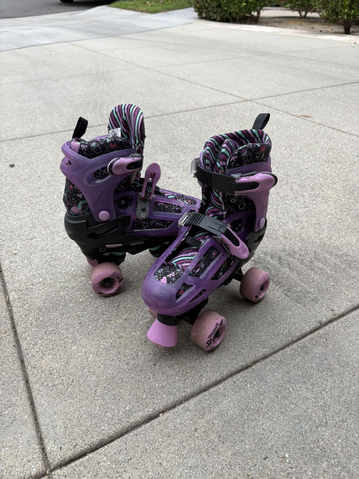 Skating Shoes