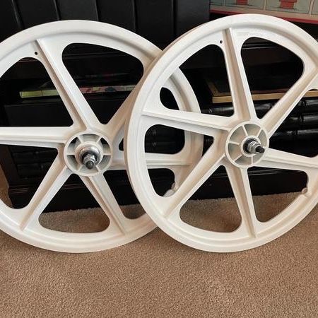 Skyway OGK Style Directional BMX Mags White for Sale in Cypress