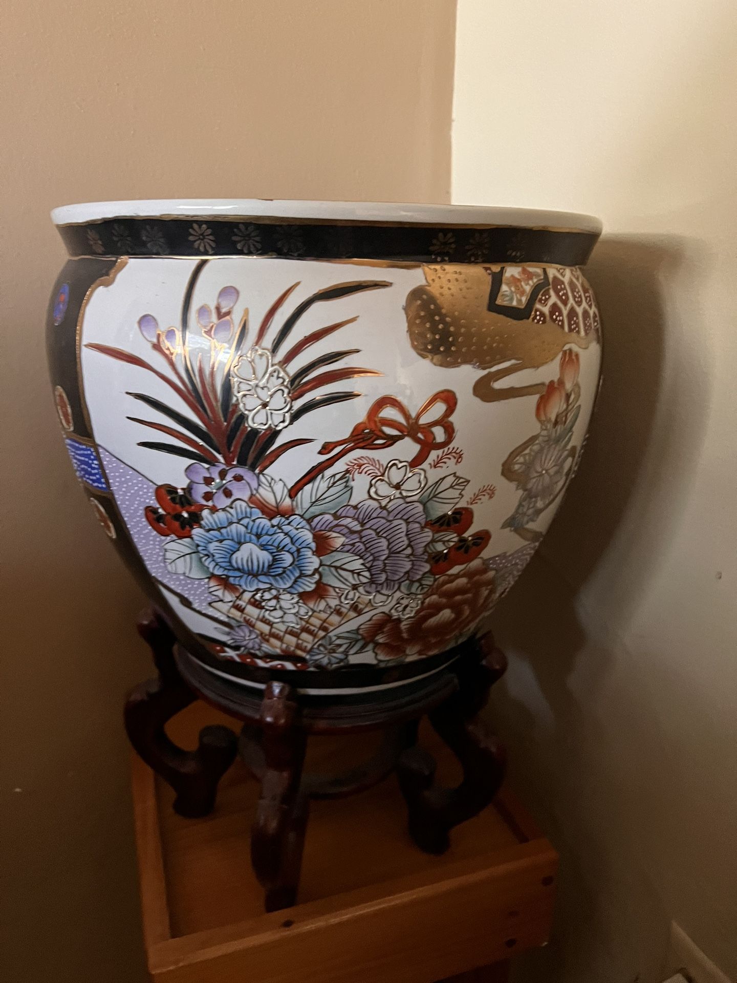Chinese Koi Water Pot