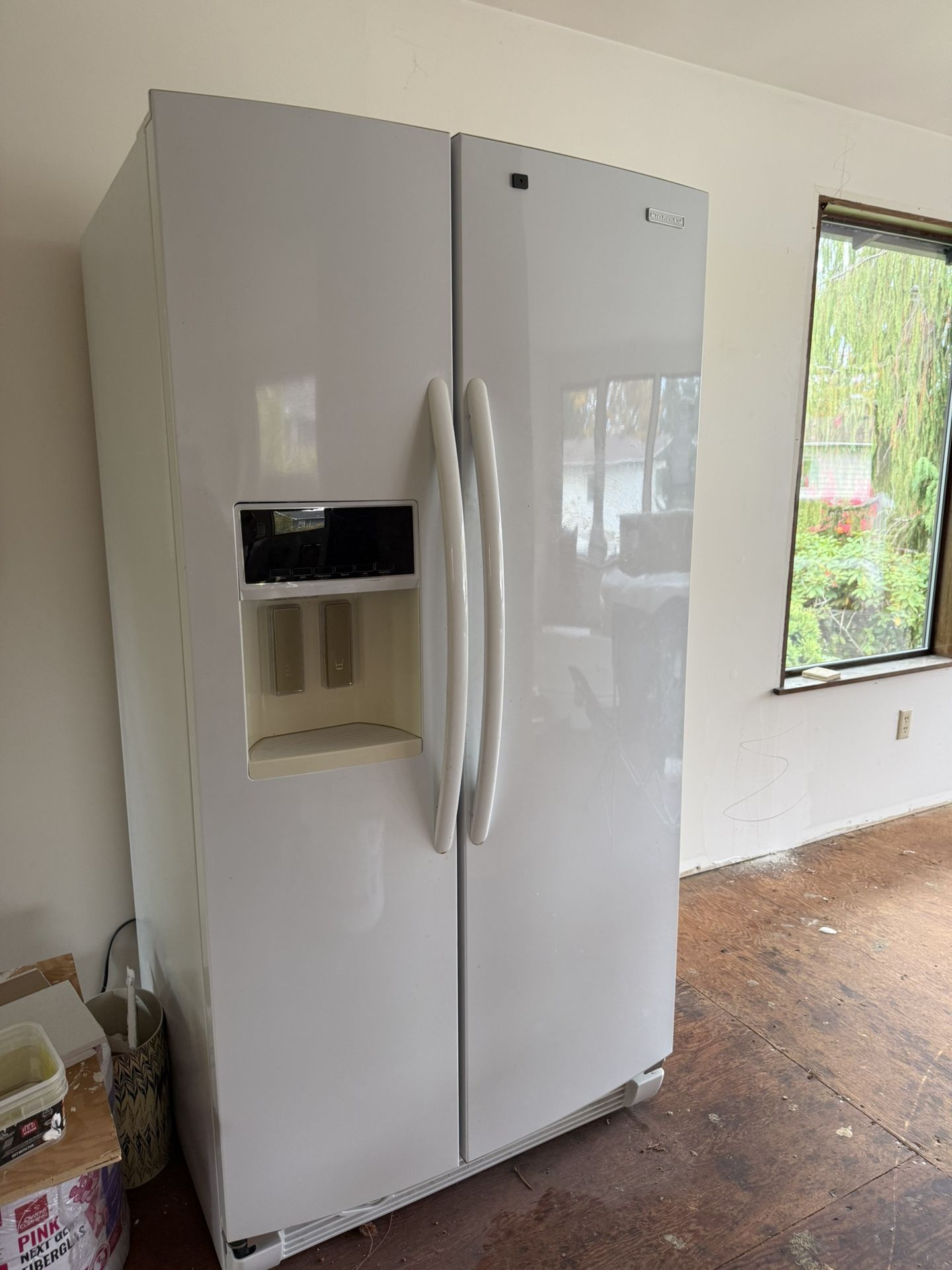 White KitchenAid Side By Side Fridge, Refrigerator 