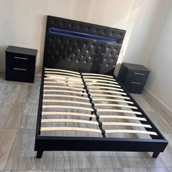 Queen Bed And 2 Nightstands - Cama Queen Y 2 Mesitas De Noche 