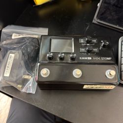 Line 6 HX Stomp compact guita multi effects and amp modeling processor