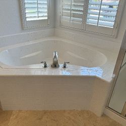 Bathtub 