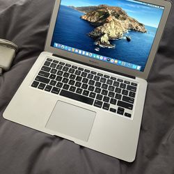 MacBook Air (13-inch, Mid 2012) 