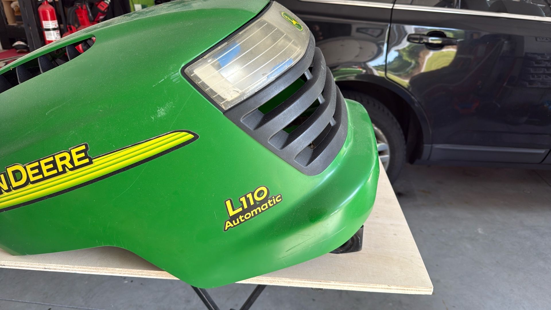 John Deere L110 Hood