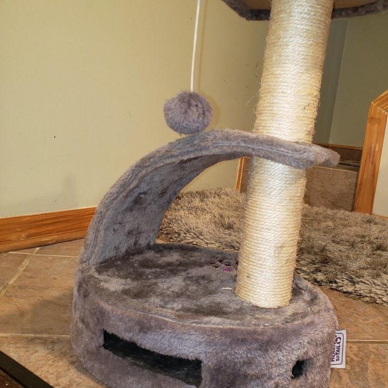 23"tall Cat Tree