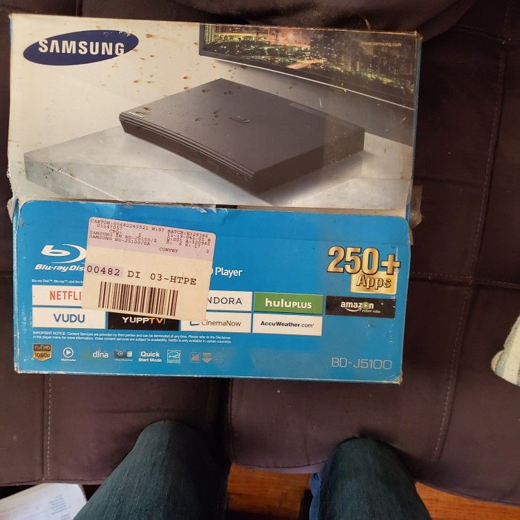 SAMSUNG **NEW**Blu-ray Disc Player - BD-J5100