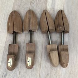 2 Pair Wooden Shoe Stretchers  Medium 