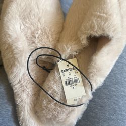 Slippers 