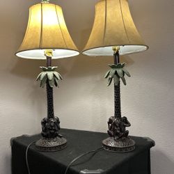 Hear, See, Speak No Evil Lamp Set. 