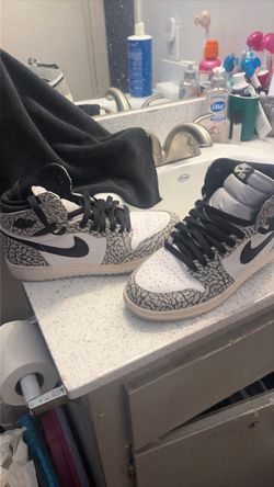 Air Jordan 1 High Elephant Print Sneakers