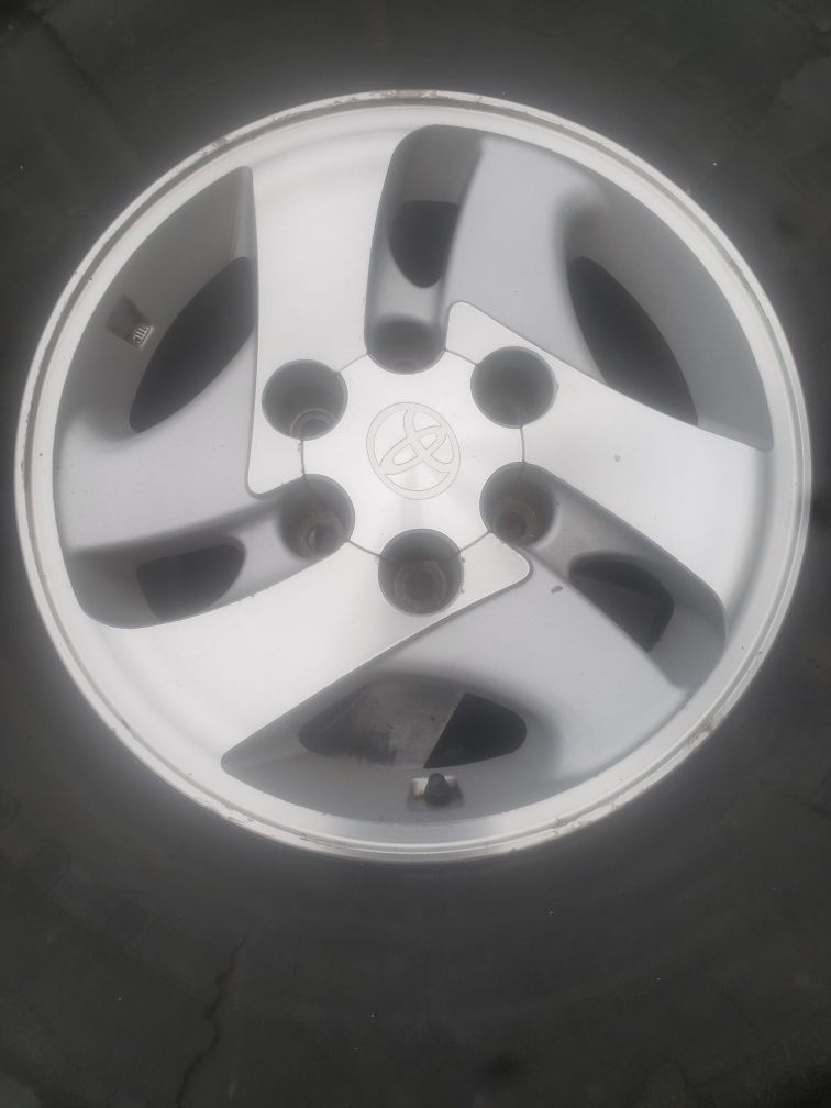 Weels and tires