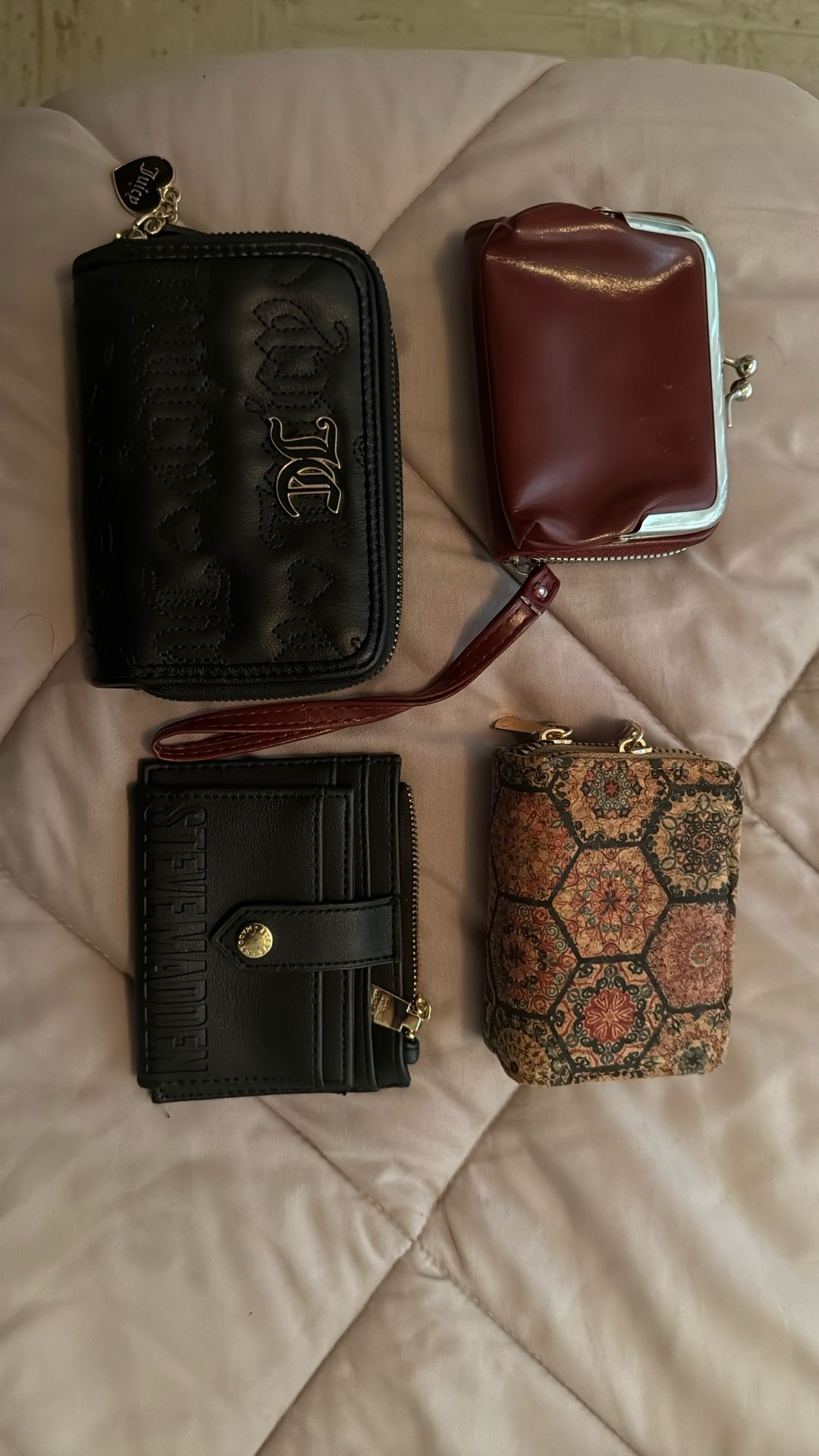 Purses 👛 Vintage, Flower print, Juicy Couture, Steve Madden