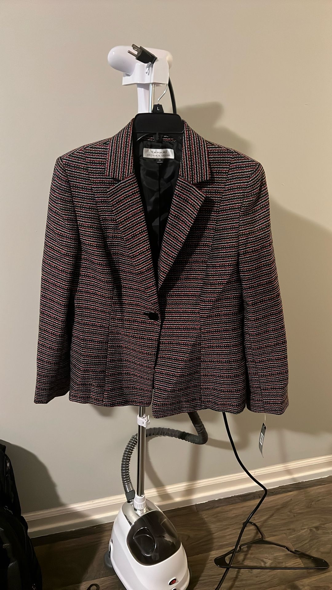 New Tahari Jacket Size 14