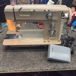Nelco J-A38 Sewing Machine