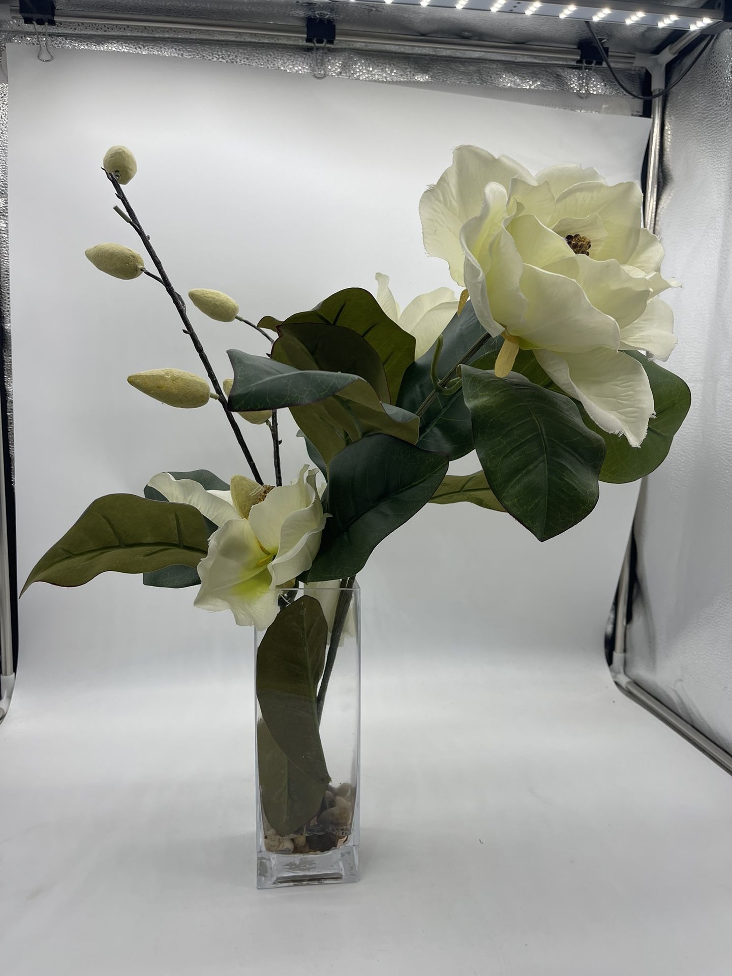 Home Decor Artificial Flowers - Used For Staging Purposes Only