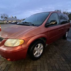 2004 Dodge Grand Caravan