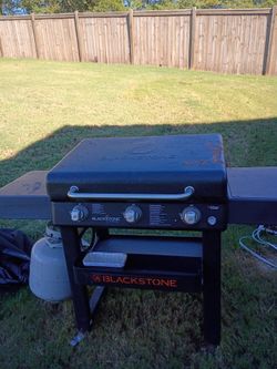 Blackstone 3-Burner Outdoor Flat Top Griddle