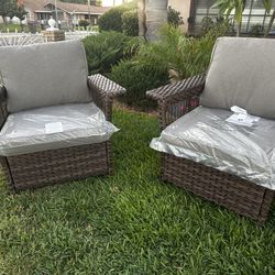 brand new patio bistro set