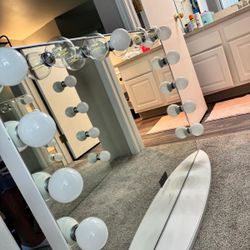 Hollywood  Pro Bluetooth Vanity Mirror $400 OBO