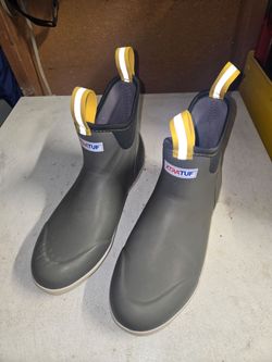 XTRATUF BOOTS