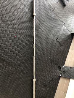 Olympic barbell 7ft 45lbs