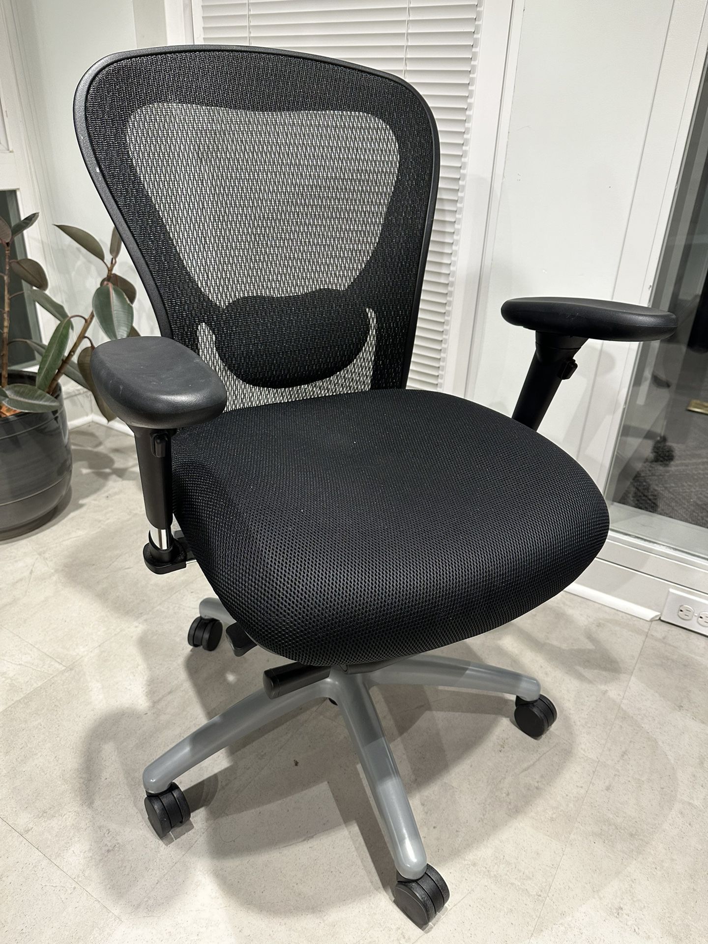 9to5 Office Chair