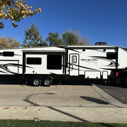 2022 Reflection 4 Slide Outs 2 Bathrooms