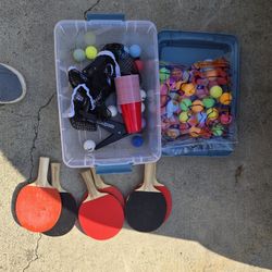 Ping Pong Set with Paddles and Balls