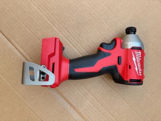 Milwaukee  Impact M18