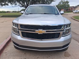 2019 Chevy suburban LT