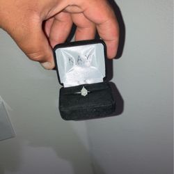 1ct Natural VS Diamond In White Gold Size 7  Comes With Receipt 